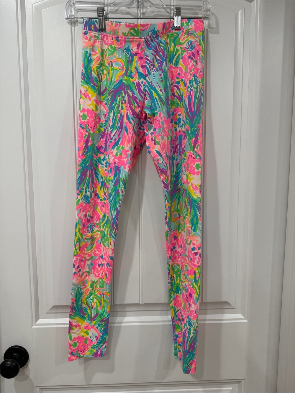 EUC Lilly Pulitzer Girls' Floral Leggings in Pink, Green & Blue Rainbow Soleil - Picture 2 of 5